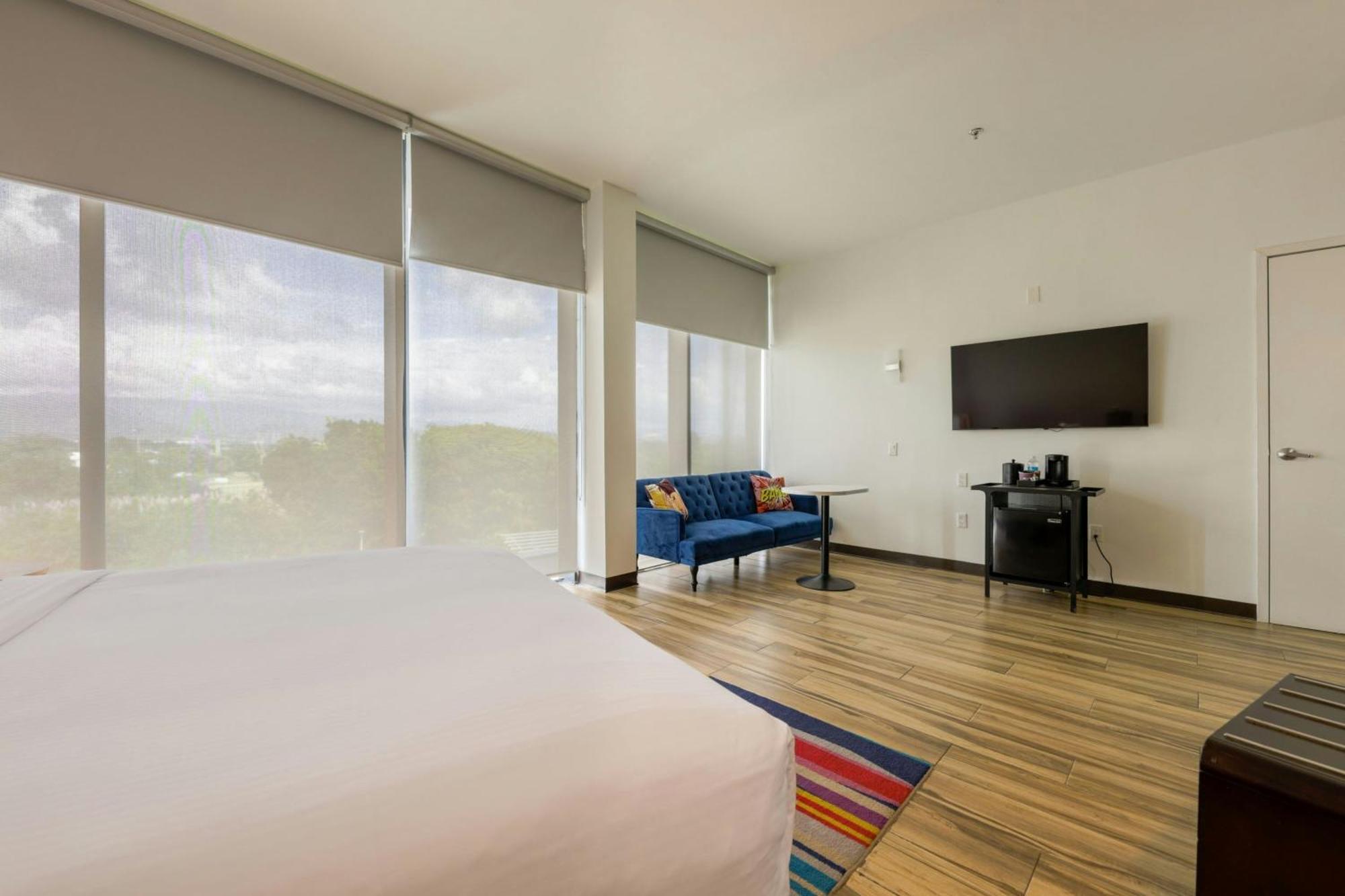 Aloft Ponce Hotel & Casino Exterior photo