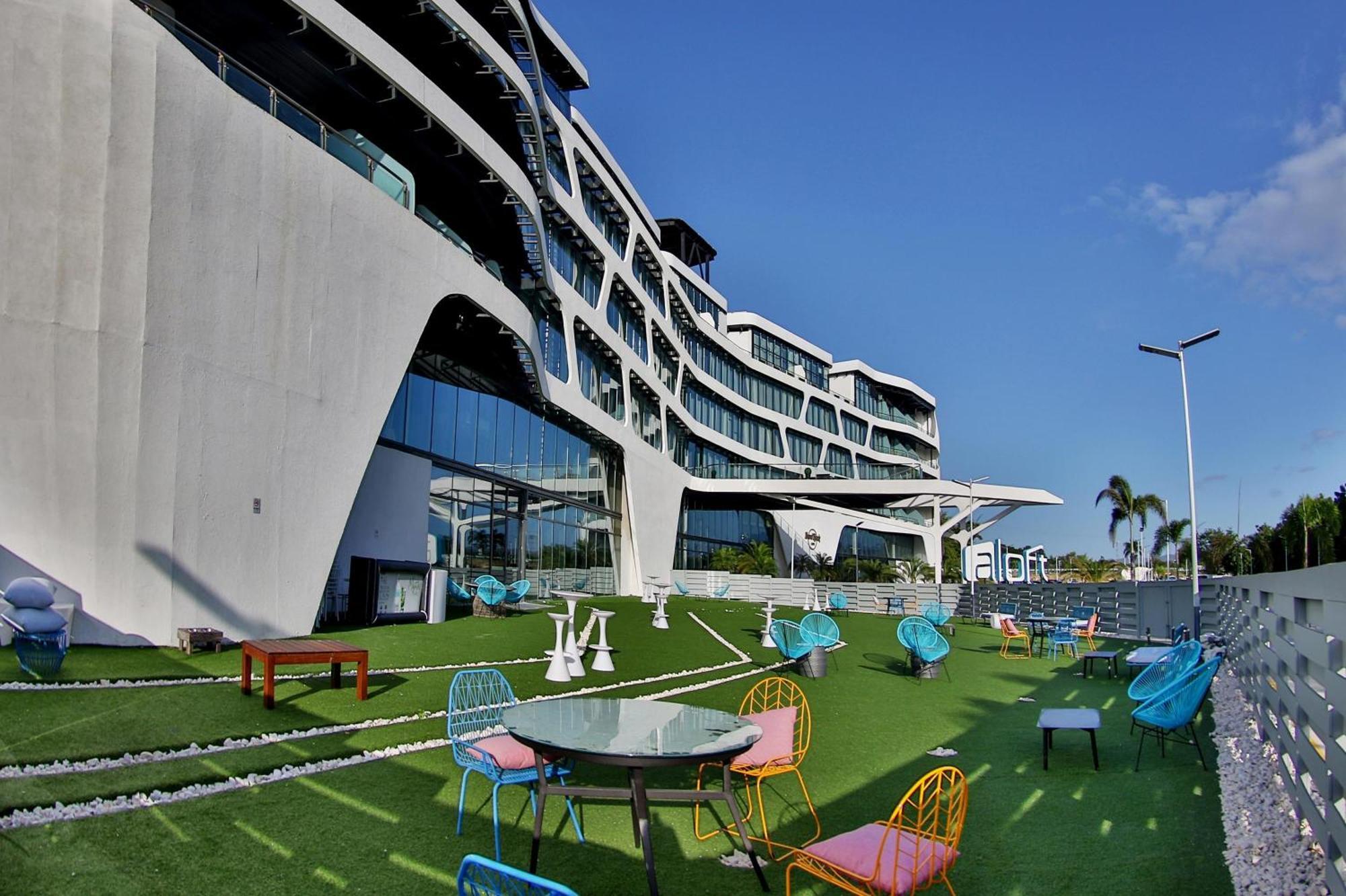 Aloft Ponce Hotel & Casino Exterior photo